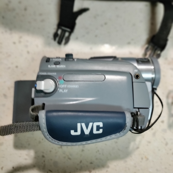JVC Cameras, Photo & Video Jvc Grd3u Mini Dv Camcorder W Battery